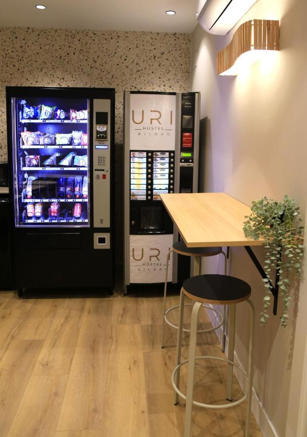 Uri Hostel Bilbao Rooms Bbi00060 Self Check In Exterior photo
